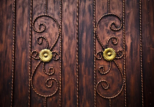 Oude metalen deur gesloten. — Stockfoto