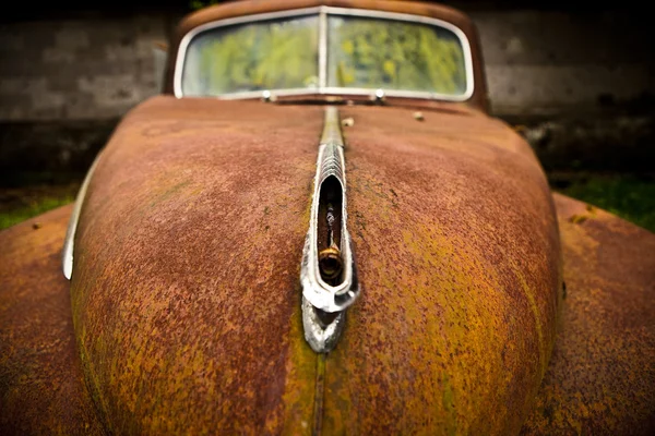 Grunge e hight elementos enferrujados de carro de luxo velho . — Fotografia de Stock