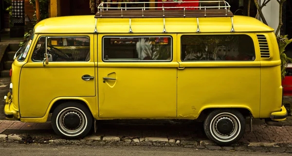 Grunge y elementos oxidados de altura de coches de lujo de edad — Foto de Stock