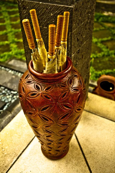 Dřevěný slunečník stojan — Stock fotografie