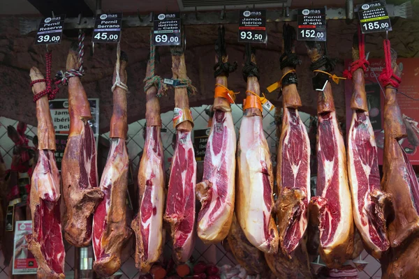 Рынок La Boqueria в Барселоне, Испания — стоковое фото