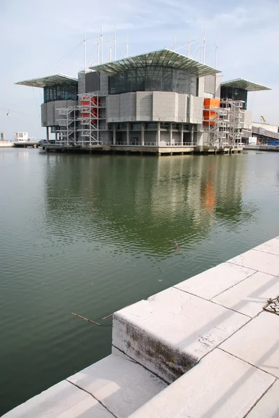 Modern Oceanarium building in Lisbon, Portugal — Stock Photo, Image