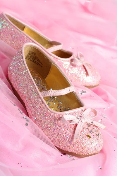 Pequeños zapatos de princesa — Foto de Stock