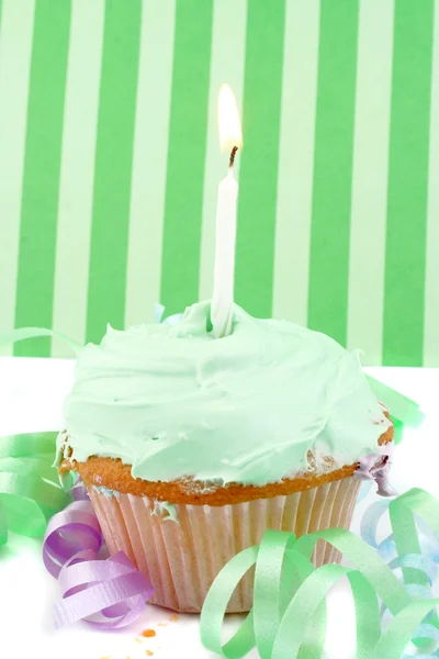 Кекс с днем рождения — стоковое фото