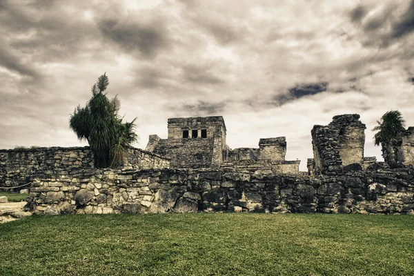 Beroemde archeologische ruïnes van tulum in mexico — Stockfoto
