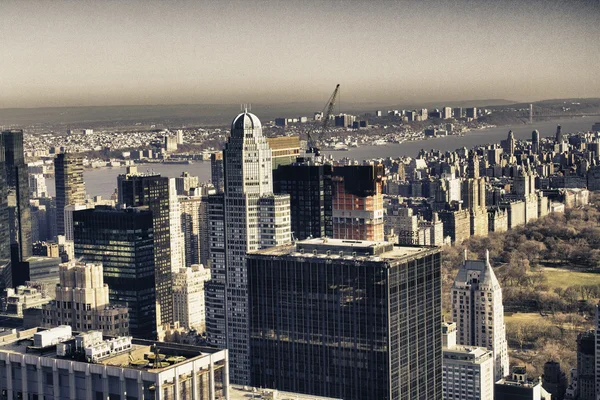 Городские небоскрёбы Манхэттена — стоковое фото