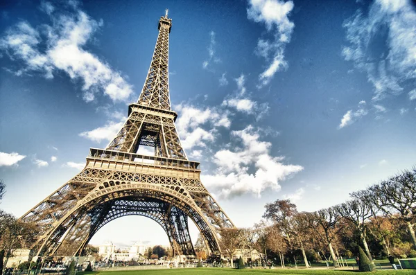 Eiffeltoren op een winterochtend — Stockfoto