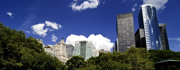 Πανοραμική άποψη των πόλη της Νέας Υόρκης κτιρίων — Φωτογραφία Αρχείου