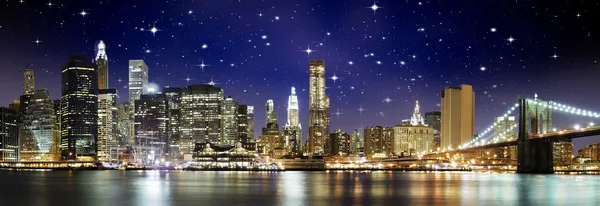 Кольори ніч над Бруклінський міст — стокове фото