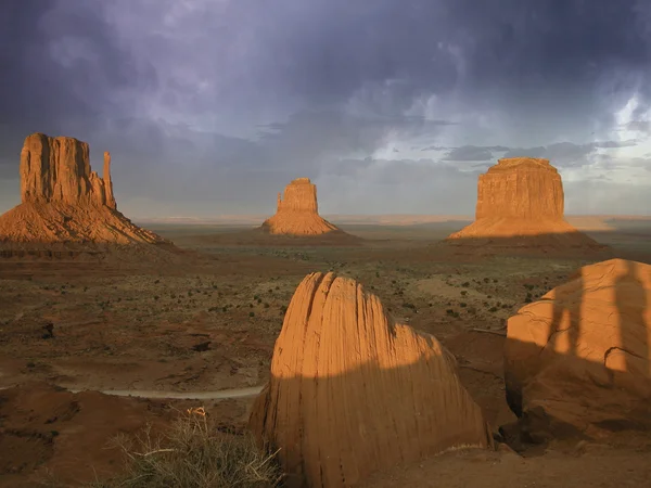 Clouds over Monument Valley — Stock Photo, Image