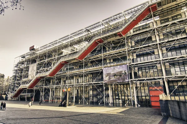 Centre pompidou exteriér v Paříži — Stock fotografie