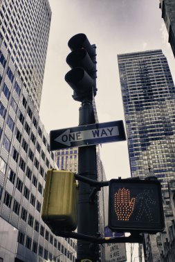 new york şehrinin sokak işaretleri