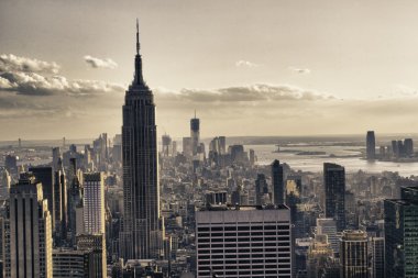 Kışın, new York'un gökdelenleri