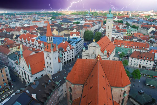 Sturm zieht auf München zu — Stockfoto