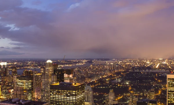 Zonsondergang boven new york city — Stockfoto