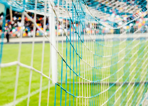 Футбольный гол на стадионе — стоковое фото