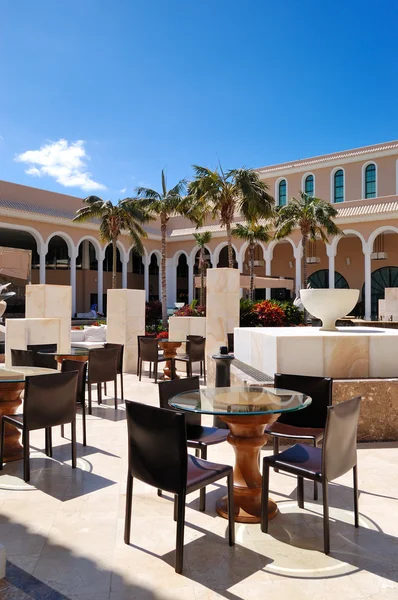 Outdoor restaurant at luxury hotel, Tenerife island, Spain — Stock Photo, Image