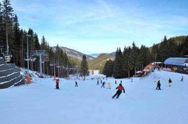 Jasna-Ocak 9: Jasna düşük Tatras s en büyük kayak merkezi olduğunu.