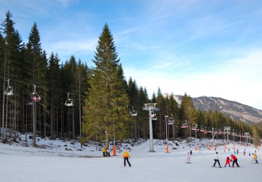 Jasna-Ocak 9: Jasna düşük Tatras s en büyük kayak merkezi olduğunu.