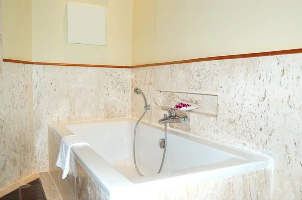 浴室在豪华的别墅，昌岛，泰国 — 图库照片