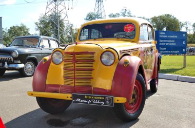 KIEV - SEPTEMBER 11: Retro Moskvitch 400 at Yearly automotive-sh clipart