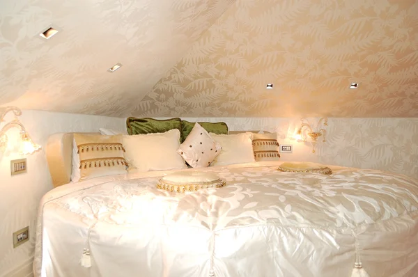 Modern apartment in the luxury hotel at ski resort, Strbske ples — Stock Photo, Image