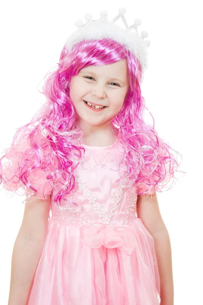 Uma menina com cabelo rosa em um vestido rosa em um fundo branco . — Fotografia de Stock