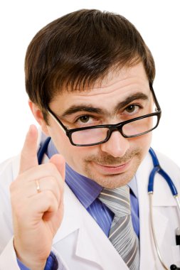 üzerinde beyaz bir backg iyi bir doktor stetoskop ve gözlük bir jest ile gösterir