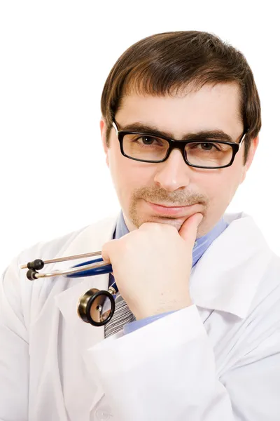 Лікар думає в окулярах на білому тлі . — стокове фото