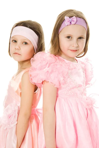 ピンクのドレスで 2 人の友人 — ストック写真