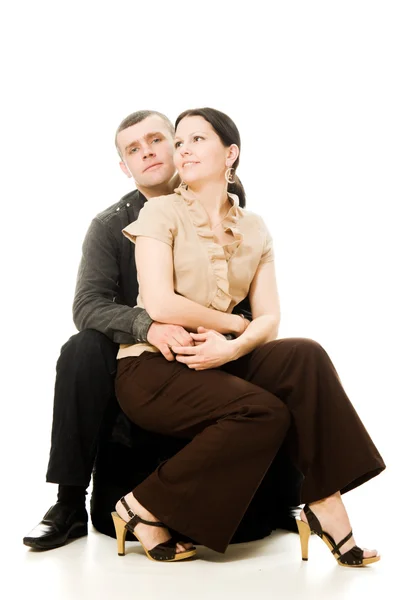 Мужчина обнимает женщину . — стоковое фото