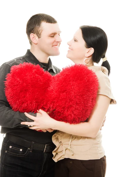 Мужчина и женщина с сердцем в руках — стоковое фото