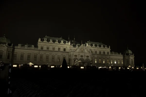 Nigth view to Belvedere palace — Stock Photo, Image