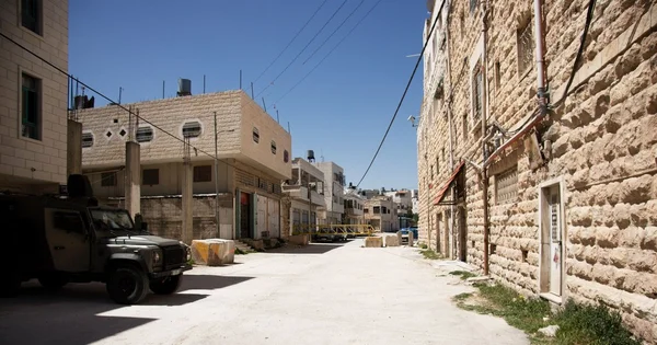 Hebron város diveded zsidók és az arabok között — Stock Fotó