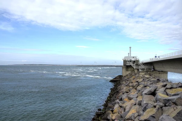 Dam, sea and wind green energy in Zeeland — Stock Photo, Image