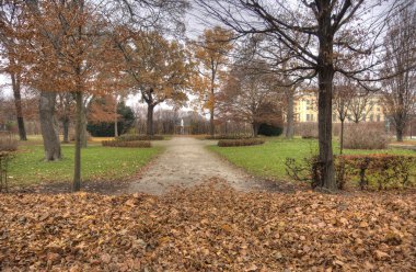 Belvedere Sarayı yakınında park