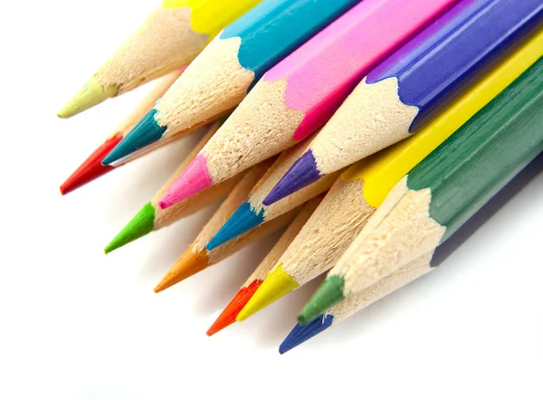 孤立在白色的顶视图上的彩色铅笔 — 图库照片