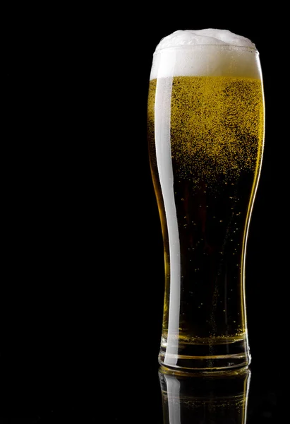 Beer in glass — Stock Photo, Image