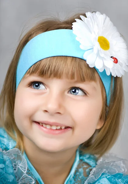 Güzel bir kızın portresi — Stok fotoğraf