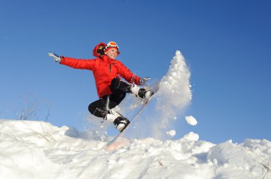 genç kadın snowboard