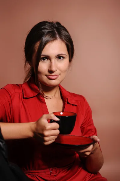 Femme buvant du café — Photo