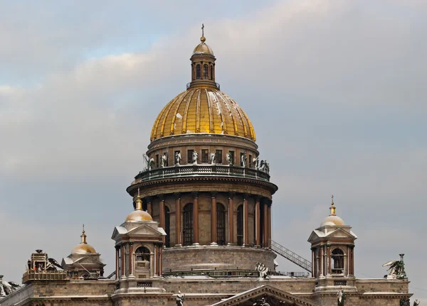 Kupol av katedralen isakievsky — Stockfoto