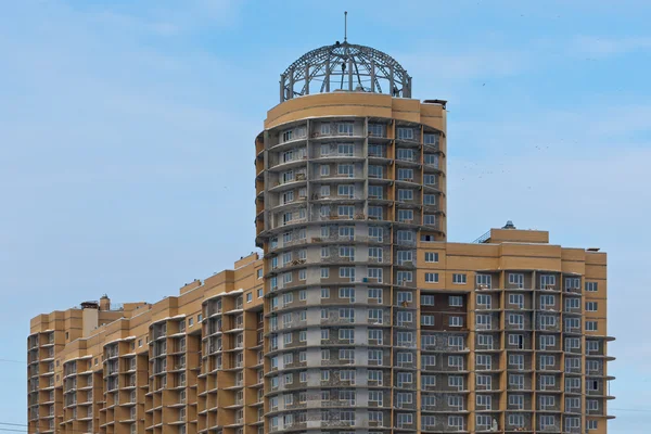 Modern bir binanın iskeleti — Stok fotoğraf