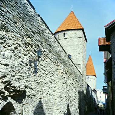 eski tallinn kale duvarı