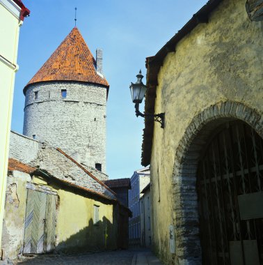 eski tallinn kale duvarı