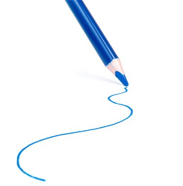 kalem mavi bir çizgi çekerek