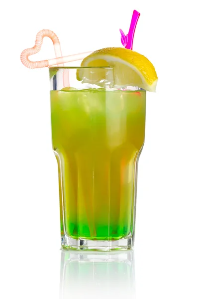 Green alcohol cocktail with lemon slice isolated on white — Stock Photo, Image