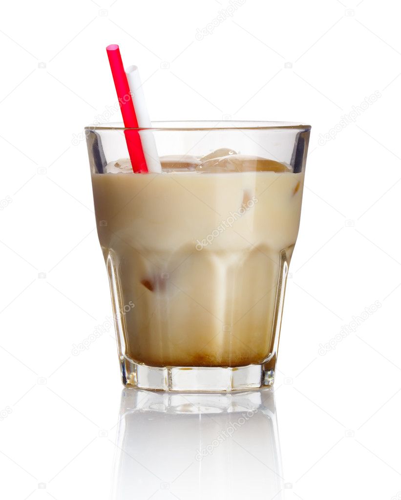 Alcohol cocktail 'white russian' isolated on white