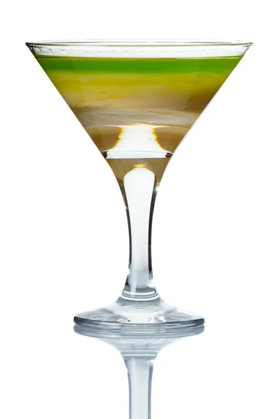 Ποτήρι κοκτέιλ ακραία αλκοόλ απομονωθεί σε λευκό — Φωτογραφία Αρχείου
