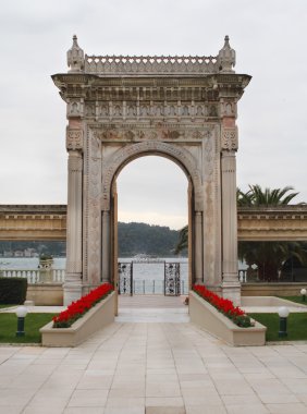 Çırağan palace hotel bosphorus Istanbul turkey kapısı